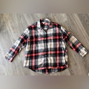 Old Navy The Boyfriend Shirt Flannel - Red, Black, and White